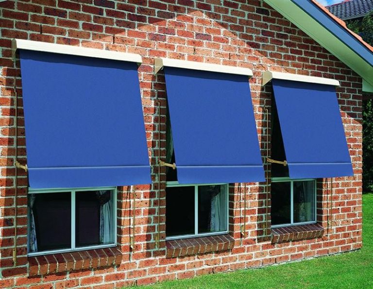 Automatic Lock Arm Awning